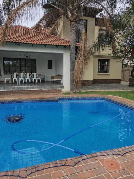 Entire 4 Bedroom House In Midrand, Johannesburg Randjesfontein Luaran gambar